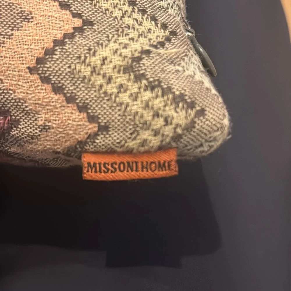 Chevron Pattern Decorative Pillow - Picture 2 of 2
